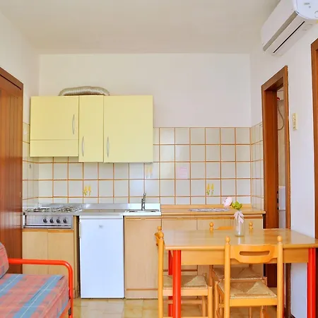 Luminous Flat 400 M From The For 4 Guests 아파트