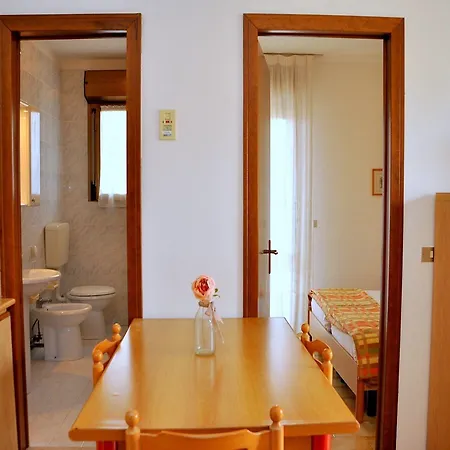 아파트 Luminous Flat 400 M From The For 4 Guests *