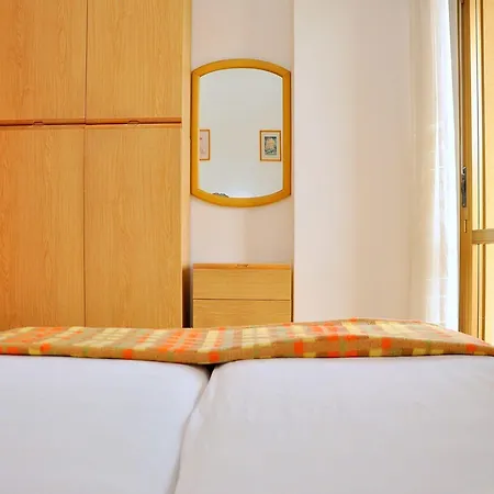 Luminous Flat 400 M From The For 4 Guests *